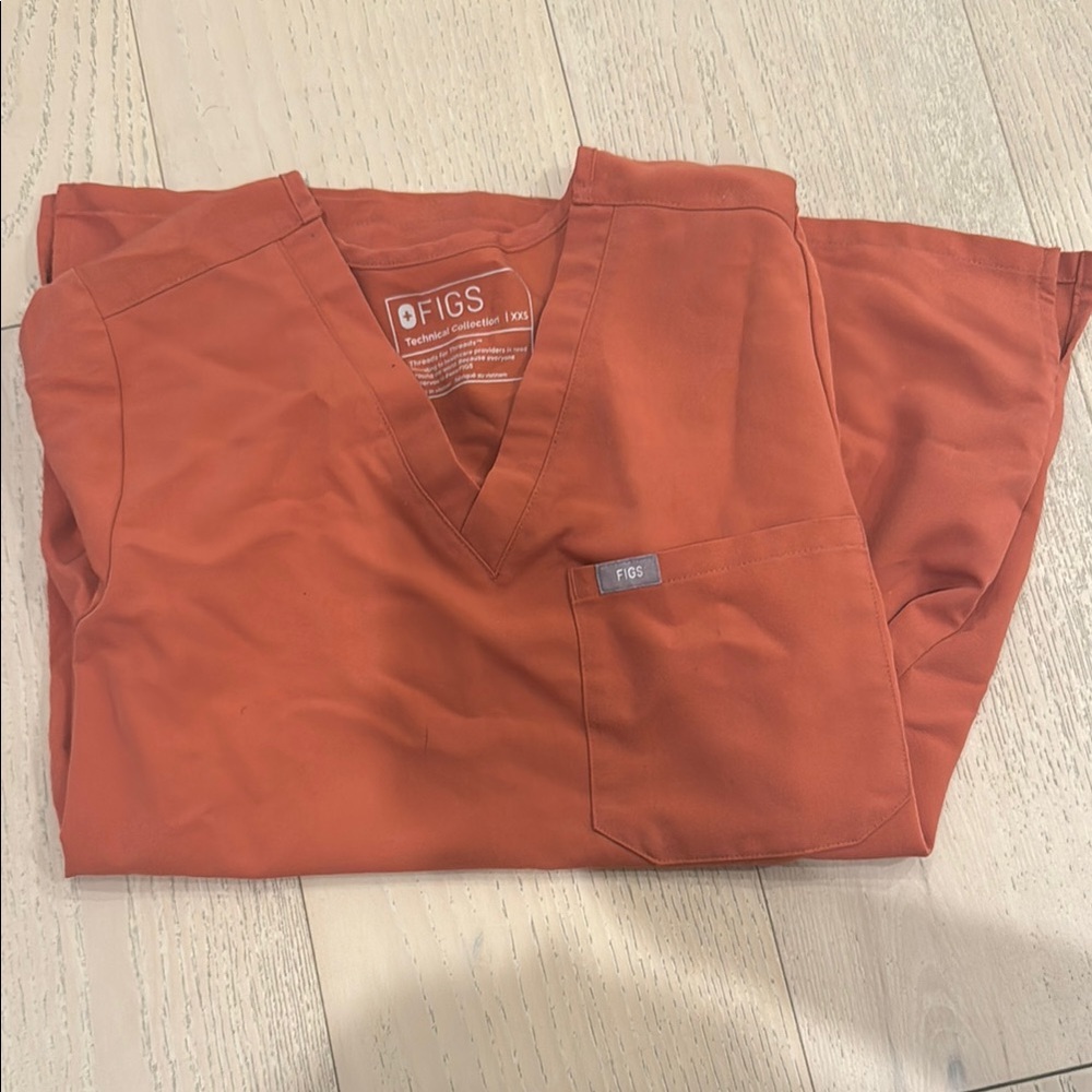 FIGS Men's Orange Pants